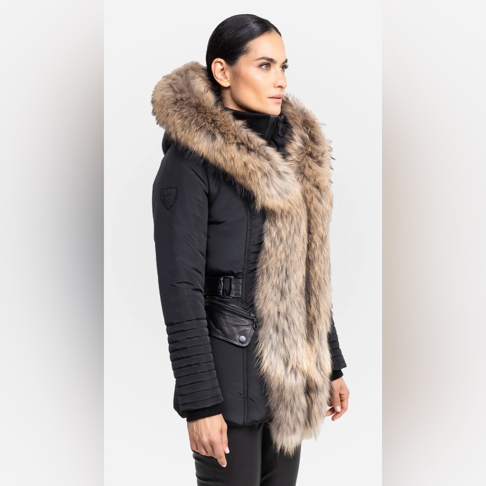 Manteau d'hiver CUIR DIMITRI en réelle fourrure de renard et cuir véritable .